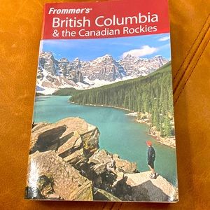 5/$25 Perfect as new paperback book. Guide British Colombia & Canadian Rockies